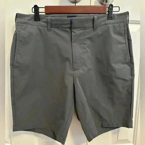 J.Crew Factory 9" Tech Shorts Grey Moisture Wicking Stretch - Picture 1 of 7